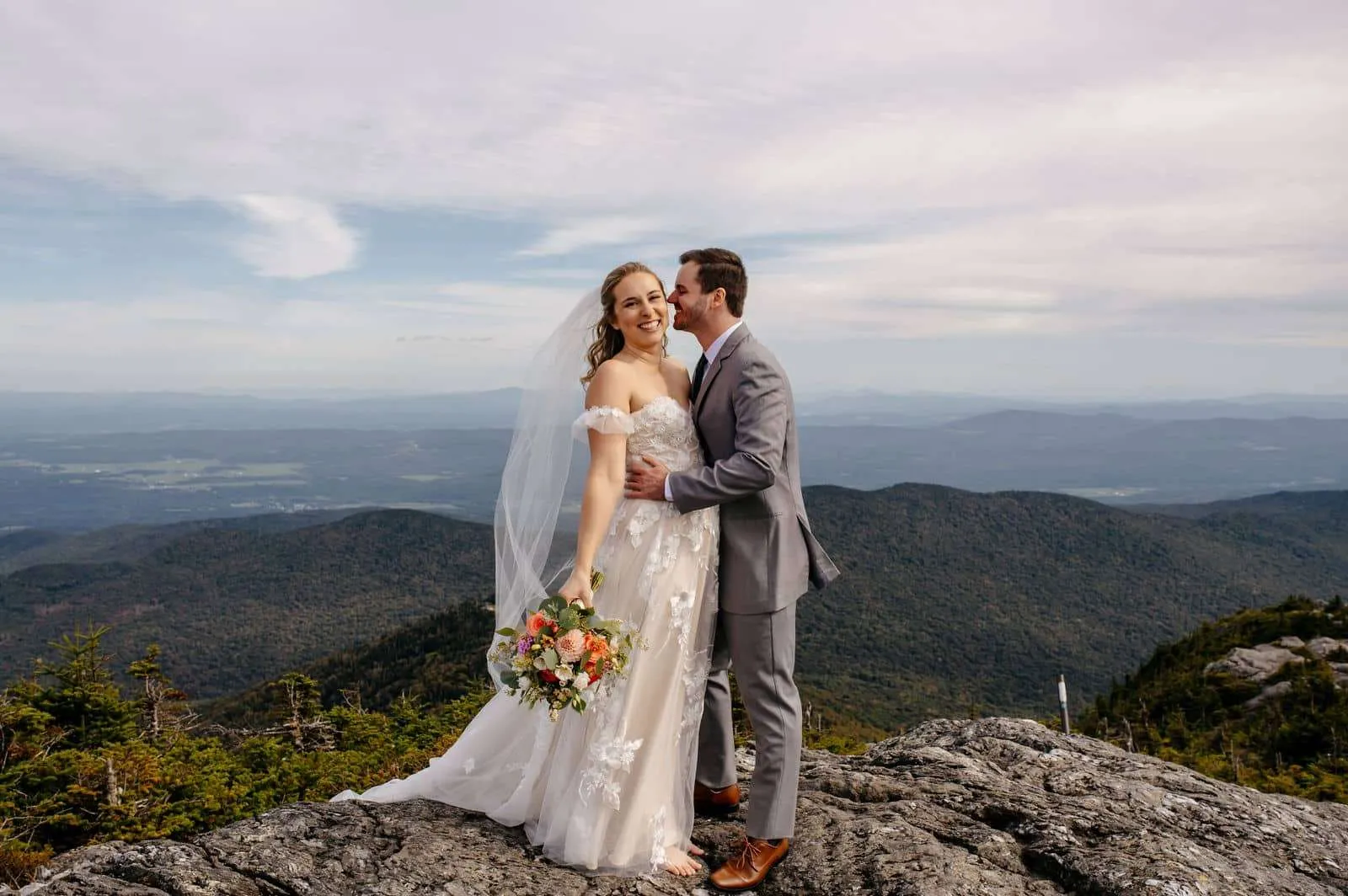 Photoshoot in mountain view wedding | Wedding Photography | Love in Focus Studio